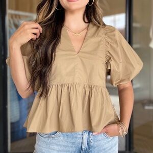 Hunter Bell - size small